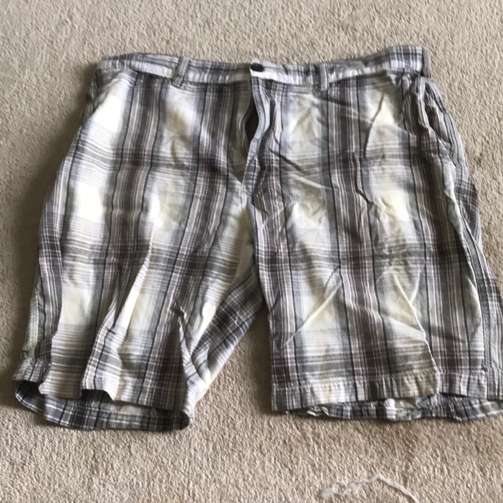 Perry Ellis America Size 38 Shorts